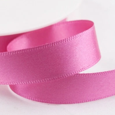 رول شبر ستان عرض 15 ملم طول الرول ( 100 يارد )   Satin Ribbon Double Face 15 MM - 100 Yards