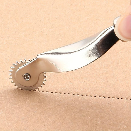 دراجة خياطة - عجلة التتبع ذات رؤوس الإبر  Leather Needle Point Tracing Wheel