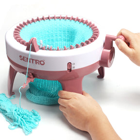 Hand knitting machine